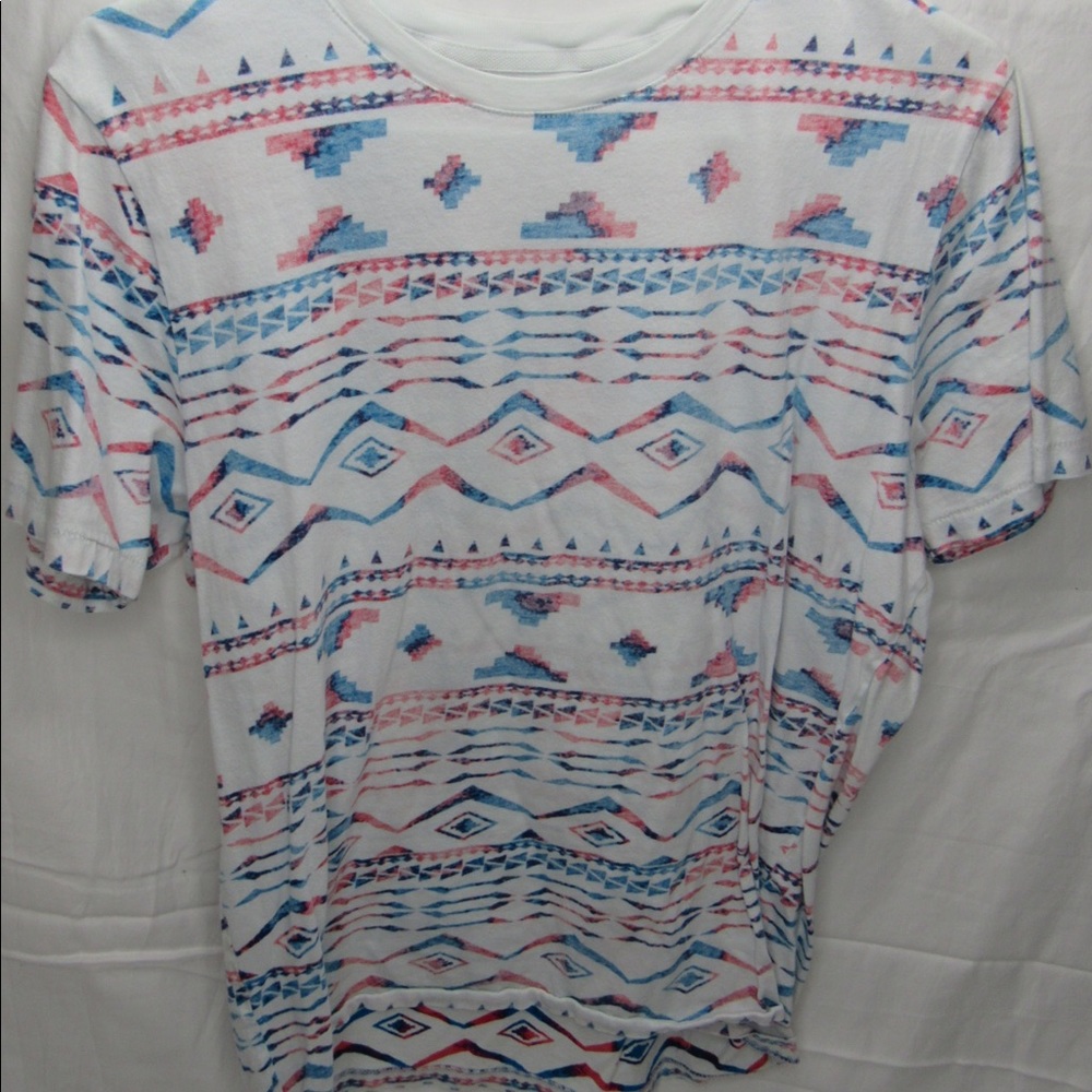 Men’s Mossimo pattern graphic tee